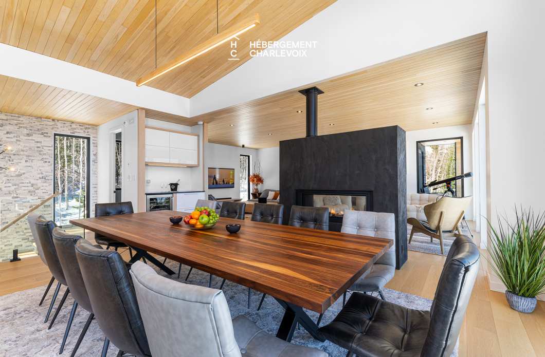 ALT-49 - Villa contemporaine offrant les splendeurs du St-Laurent!